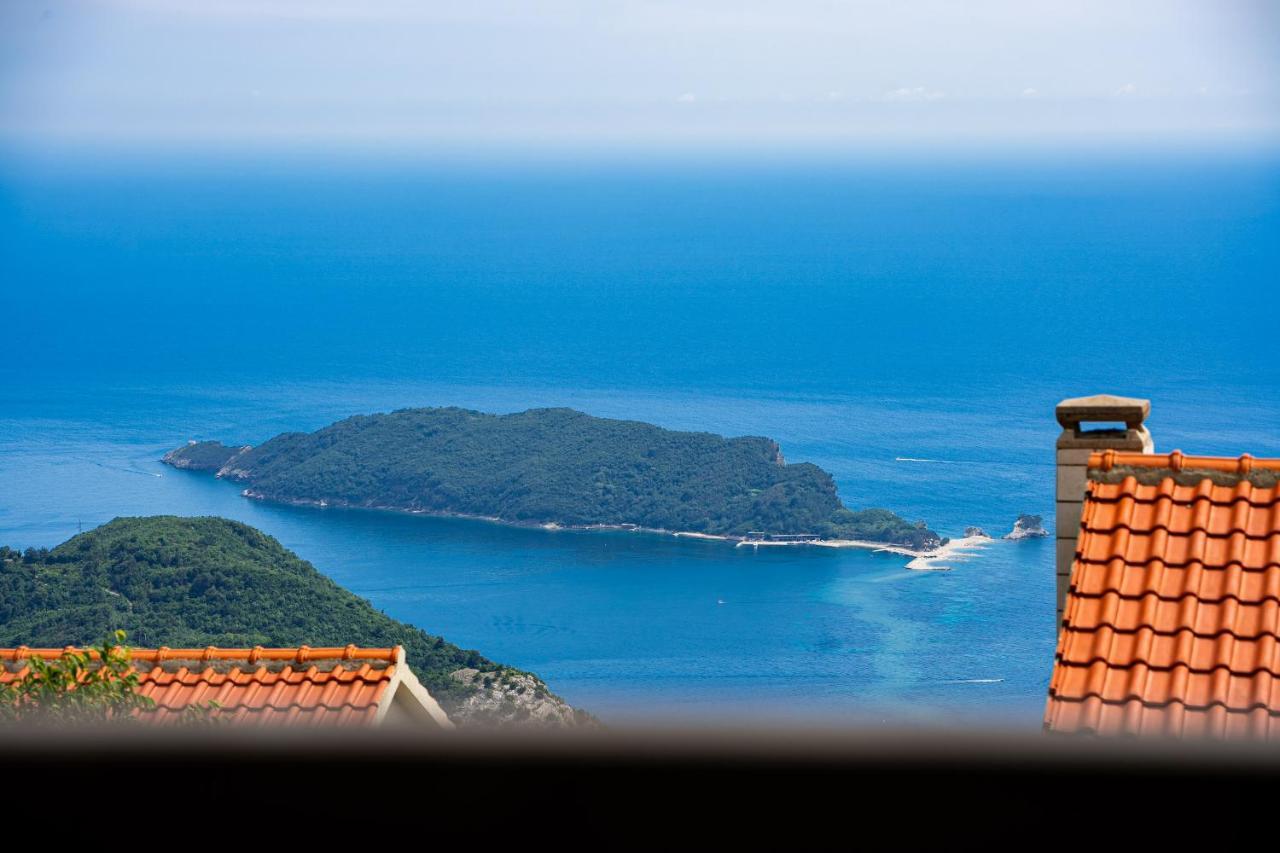 Monte Hill Vila Budva